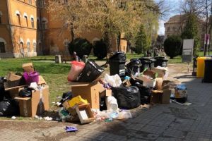 Firmele din centrul Timişoarei alimentează rampele clandestine de deşeuri