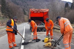 Deputat Florin Roman: ”Potrivit răspunsului primit de la ministrul Cuc, pe DN 74 şi DN 75 se vor face doar nişte peticeli obişnuite”