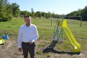 Parc pentru căţei: Orădenii din Rogerius şi Oncea cer Primăriei să le amenajeze un loc de plimbare pentru patrupede