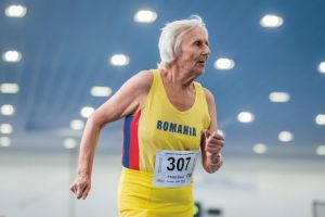 ,,Sătmăreanca” ce impresionează la 92 de ani: aur şi record mondial