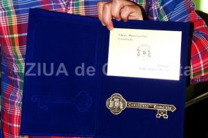 Se lucreaza la un nou regulament pentru titlul de cetatean de onoare al orasului Constanta. Facilitati fiscale si gratuitate pe autobuzele RATC