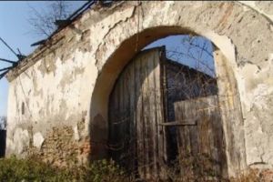 Descoperire macabră la Hanul lui Ștefan cel Mare. Oseminte suspecte într-un monument istoric