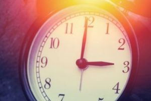Ora de vară 2019. Schimbarea are loc chiar astăzi. Ce trebuie să faci în această noapte
