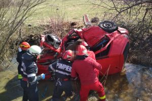 Accident rutier soldat cu o victimă, la Mintiu