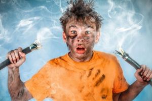 Electrotraumatismele: Ce se-ntâmplă când te curentezi? Vezi ce trebuie să faci!