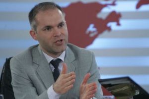 Daniel Funeriu, nemulţumit de clasa politică: Dacă nu răspund clar la întrebările de mai jos, sunt vinovaţi de învrăjbirea oamenilor