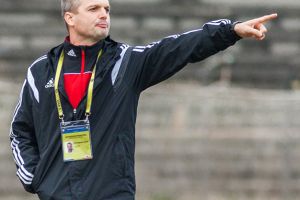 Şoc şi groază: Antrenorul orădean Erik Lincar a fost bătut de antrenorii echipei lui Mititelu, după un meci de Liga a III-a!