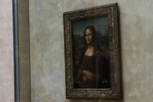 Mona Lisa nu mai are gene şi sprâncene. E o curiozitate