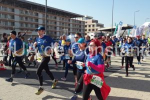Alerrgatori de toate varstele, din tara si din strainatate, au luat startul, la Mamaia, la Maratonul Nisipului (galerie foto)