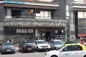 GREVĂ IMINENTĂ la Evidenţa Populaţiei. Directorul instituţiei, acuzat de comportament abuziv!