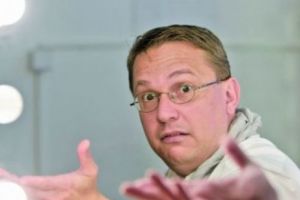 Scandal între actorii României. Dedesubturile politice din spatele cortinei: „Ln ligău atârnător la fleicile de partid”