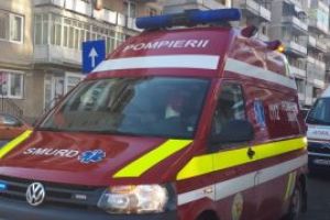 A decedat după ce s-a aruncat în gol de la etajul 3