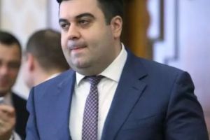 Răzvan Cuc ar putea rămâne fără minister? Săptămână de foc în Parlament