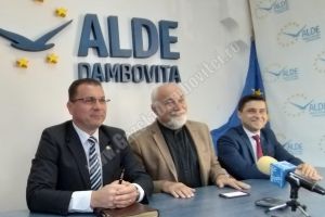 Euroalegeri 2019: Varujan Vosganian, la Târgovişte: “ALDE nu se teme de acest referendum”