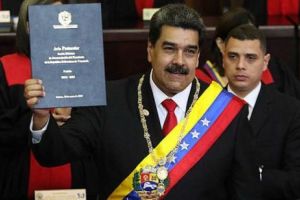 Preşedintele Venezuelei îl imită pe Ceauseşcu