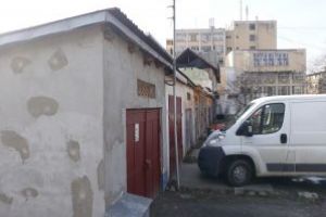 Pregatiri de demolare: Executorul judecatoresc va bate la usa detinatorilor de garaje din zona Colegiului National “Mihai Eminescu”, din Baia Mare