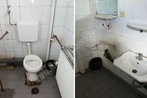 DE LA CITITORI: Toalete insalubre în clădirea care adăposteşte AJOFM şi Casa de Pensii