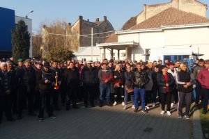 FOTO/VIDEO. A cincea săptămână de grevă la Electrolux. Protestatarii rezistă!