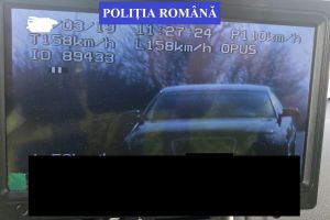 FOTO. Viteză excesivă pe şoselele judeţului. Peste 120 de permise reţinute de poliţişti în ultimele zile