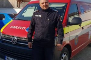 A lăsat „FIERUL” şi A SALVAT DOI OAMENI!