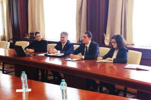 Comandantul vanatorului de mine francez Capricorne