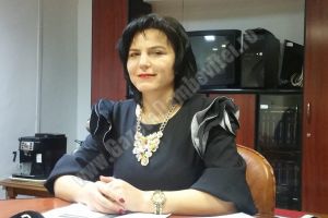 Niculina Sandu, repusă în funcţie la CJAS după ce a contestat ordinul de demitere