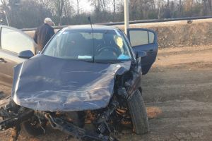 Accident rutier in apropiere de Navodari. Un autotren si un autoturism, implicate. Trei victime (galerie foto)