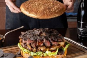 Burger împărătesc, de 100.000 de yeni