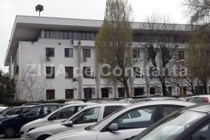 La judecata cu familia: Cum au castigat parintii sefei de la Juridic 100.000 de euro de la Primaria Constanta