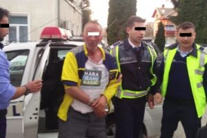 Încătuşat la Poiana Lacului pentru BEŢIE la volan!
