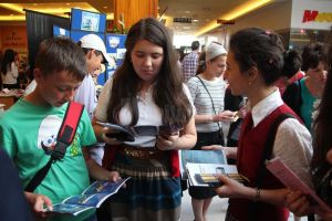 Liceele îşi prezintă oferta vineri, la Shopping City Suceava