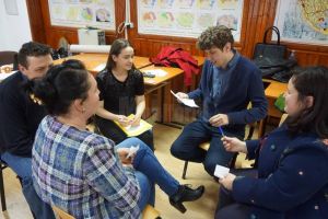 Ateliere de lucru pe tematica rezolvării conflictelor, derulate la liceul din Cajvana