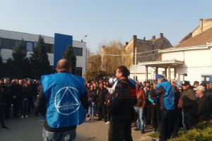 Negocierile dintre conducerea Electrolux şi sindicalişti au eşuat! ,,Compania nu-şi schimbă poziţia”