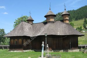 Bisericile de lemn din Bucovina istorică se prezintă publicului târgoviştean