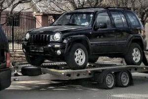 Poliţia... offline: Un orădean s-a ales cu maşina sechestrată pentru că avea poliţa RCA în format electronic