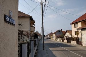 PSD Alba/ Apel către cetăţeni!: Primăria Alba Iulia vrea parcări cu plată inclusiv pe străzi secundare precum Olteniei, Iaşilor sau Timotei Cipariu