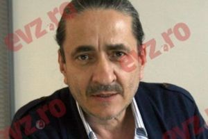 Augustin Lazăr să-şi dea foc carnetului PCR cu „făclia demnităţii şi onoarei”! Editorial de Mirel Curea