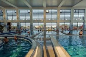 Sambata, 6 aprilie – Seara de baie nocturna, la Aquastar Satu Mare