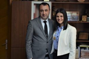 O eleva de la Colegiul  National ”Mihai Eminescu” din Baia Mare a fost “Prefect pentru o zi”!