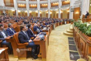Declaraţie adoptată de Parlament, la 15 ani de la aderarea României la NATO; se reafirmă ataşamentul faţă de valorile şi ţelurile Alianţei