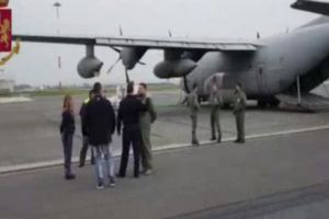 Toader despre cei 13 infractori români repatriaţi: „Noroc că nu erau mai mulţi”