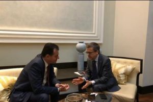 Legăturile dintre laserul de la Măgurele şi Kovesi, discutate la un hotel de lux