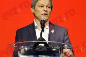 De la premier la premier. Mesajul lui Dacian Cioloş pentru Viorica Dăncilă