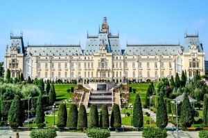PALATUL CULTURII DIN IASI, alaturi de alte 11 muzee din Romania, recomandate de ghidul Michelin 2019