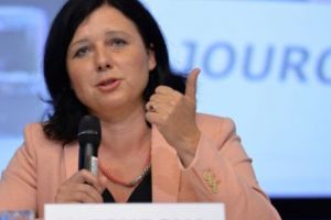 Vizită importantă la Bucureşti. Vera Jourova, Comisarul european pe Justiţie vine în Capitală