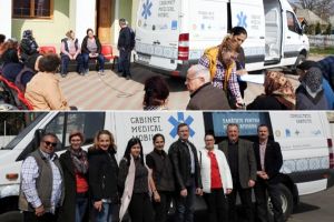 FOTO. Caravana medicală. Medici voluntari, consultaţii gratuite în satele din judeţ