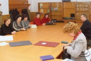 Lovitură dură pentru profesori. Klaus Iohannis, PNL şi USR, front comun pentru desfiinţarea Inspectoratelor Școlare Judeţene  