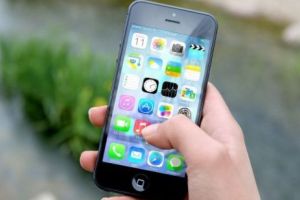  7 lucruri la care să fii atent când cumperi un smartphone
