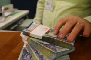 Curs valutar, joi, 4 aprilie. Bucurie mare la casele de scjimb. Premieră absolută