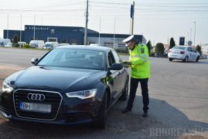 Şoferul unui Audi a fost prins cu 157 km / oră pe Calea Borşului, în Oradea. Amenzi de peste 110.000 lei pentru viteză într-o singură zi (FOTO / VIDEO)
